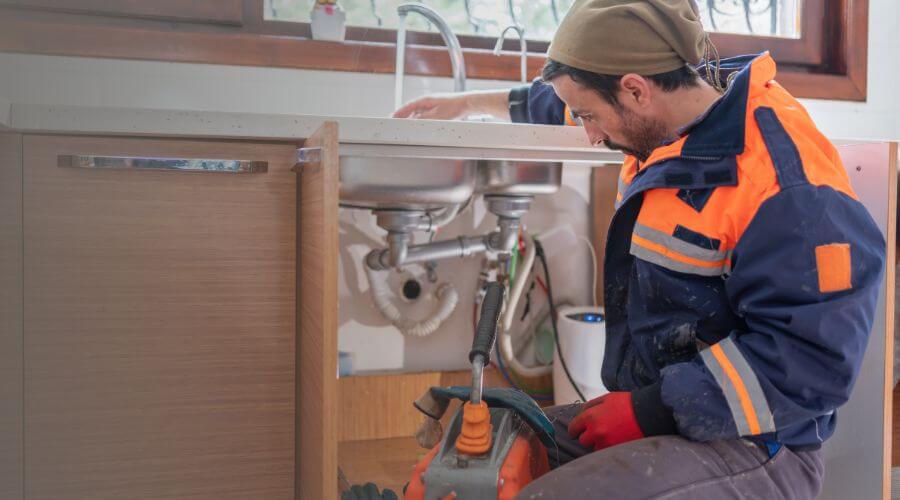 leaky faucet repair in Somerset, IN